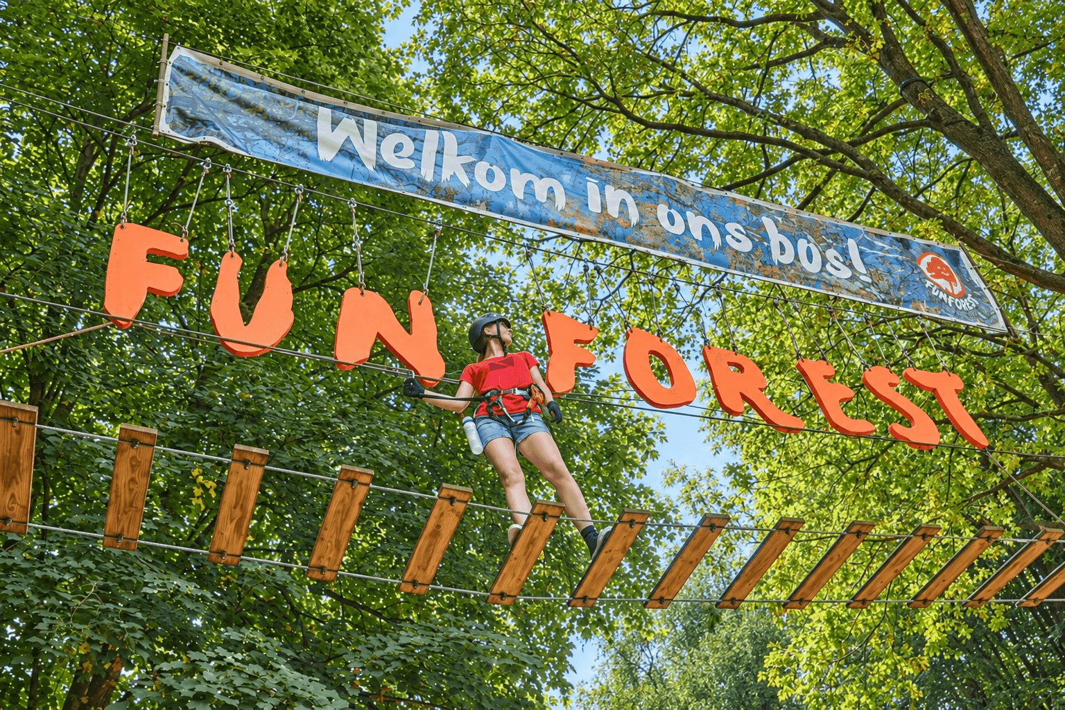 Klimmen en ziplinen bij Fun Forest Almere