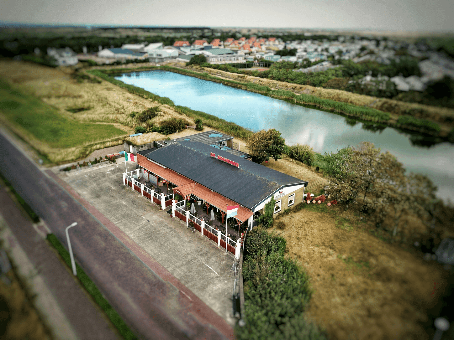 Pizza na een stranddag bij Pizzeria De Branding op Ameland