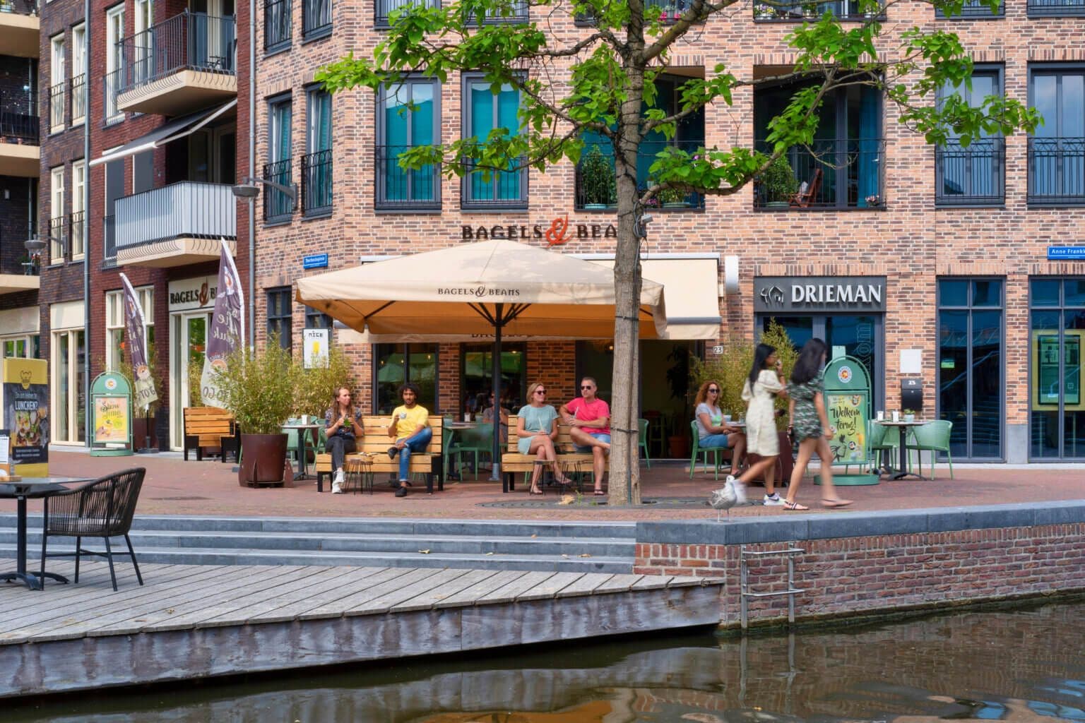 Bagels & Beans Alphen a/d Rijn Thorbeckeplein